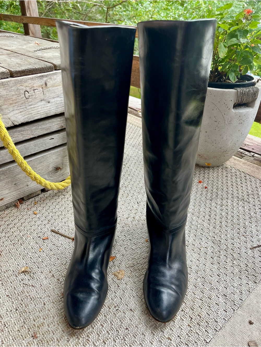 RARE VINTAGE COLE HAAN — HAND MADE IN ITALY 🇮🇹 Leather Knee High Boots - Picture 5 of 15